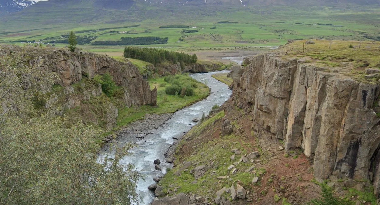 地質活躍多樣地貌