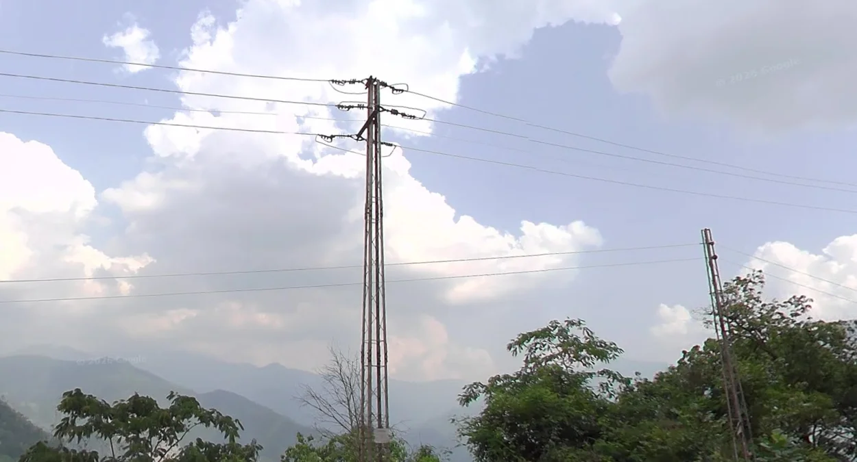 錫金網狀金屬電線桿