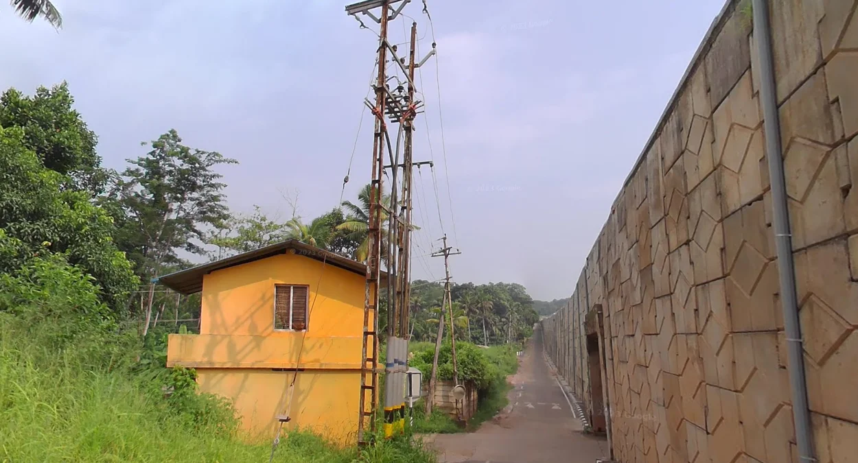 喀拉拉邦帶孔金屬桿