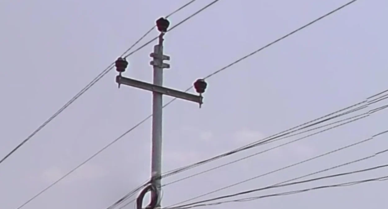 曼尼普爾邦金屬三叉桿頂