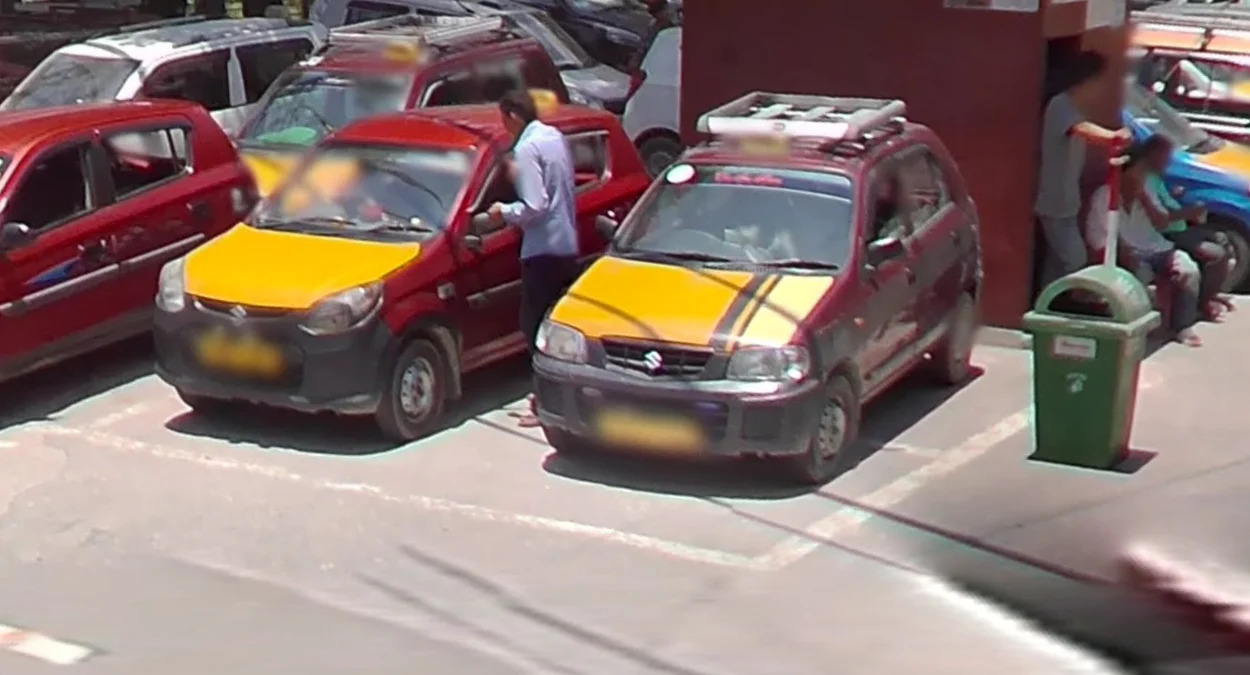 錫金計程車黃色引擎蓋