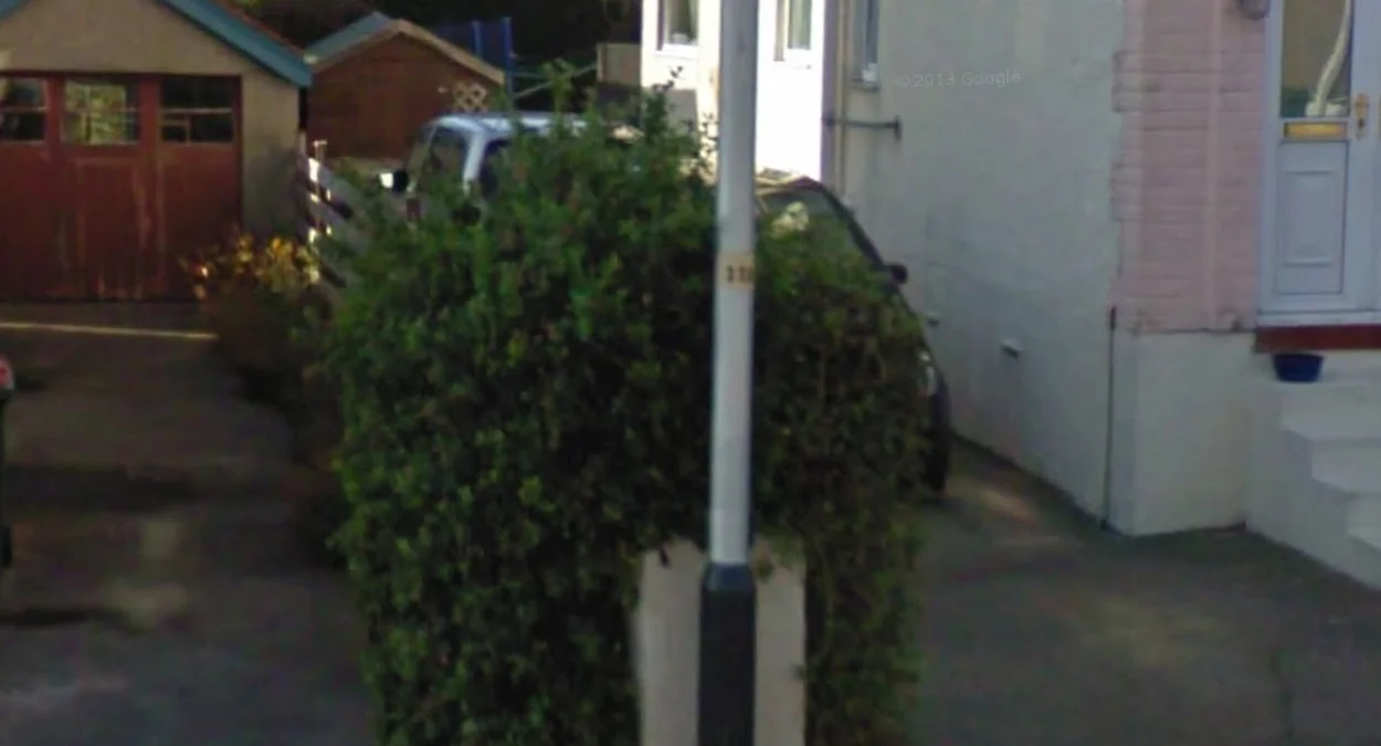 南安昌燈柱黃色貼紙