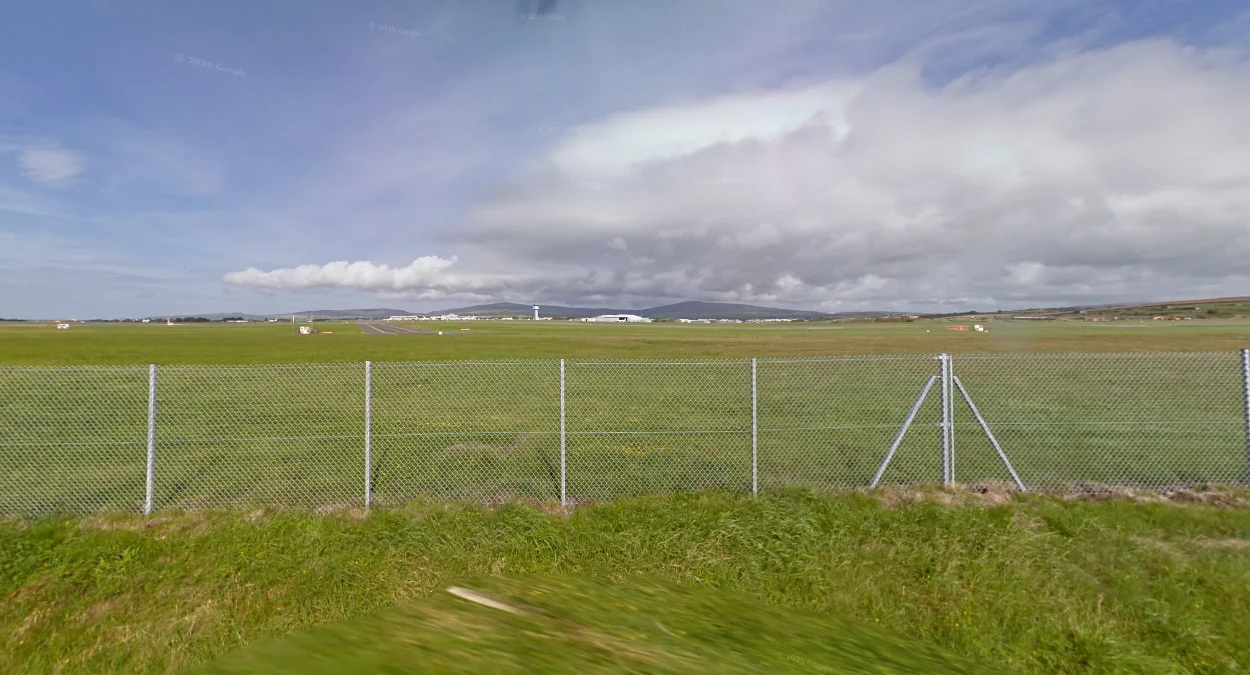 羅納德斯韋機場特徵