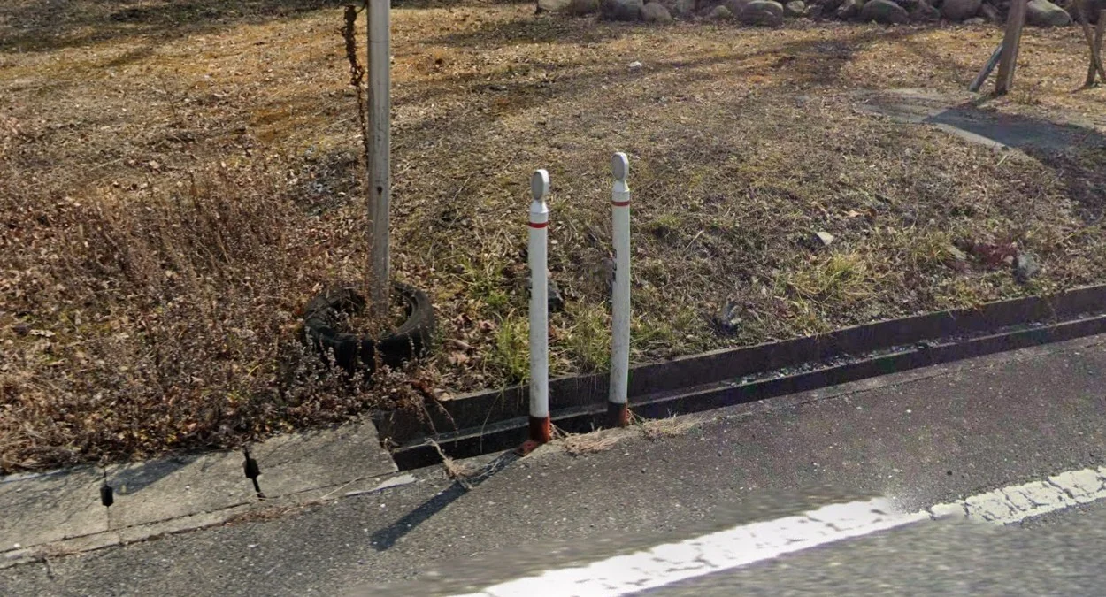 岡山八邊形反射器紅條護柱