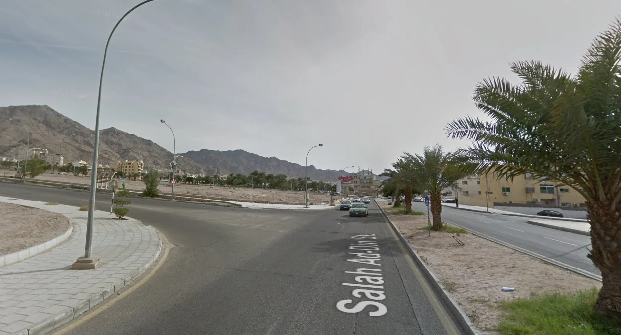 亞喀巴鋸齒山脈