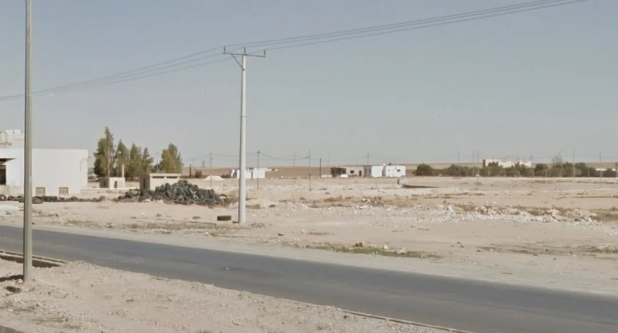 斜向支撐電線桿