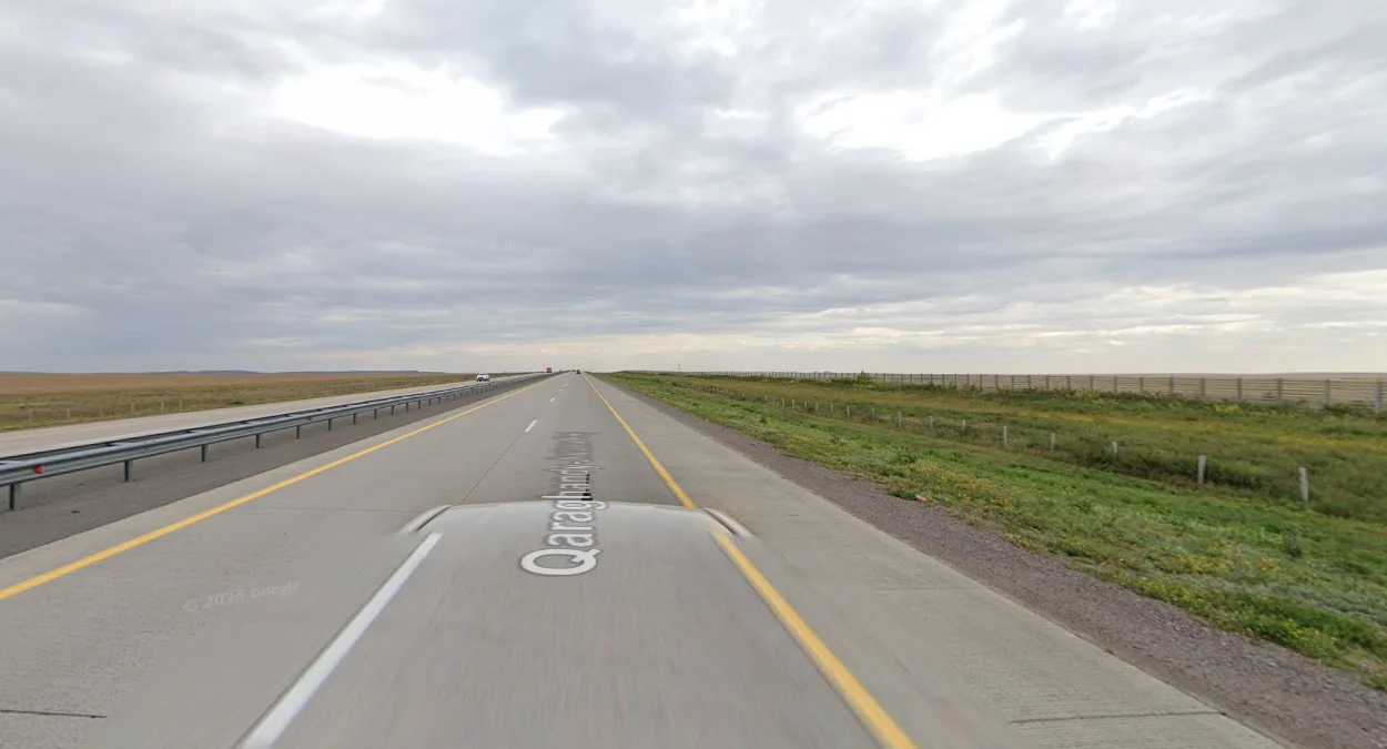 M36公路分隔草原