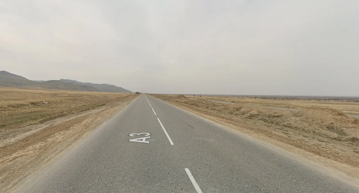 克孜勒阿加什朦朧山景