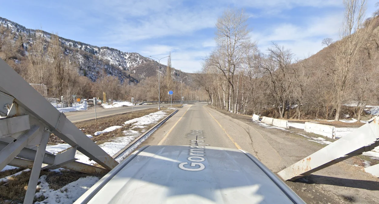 阿拉木圖南部雪山