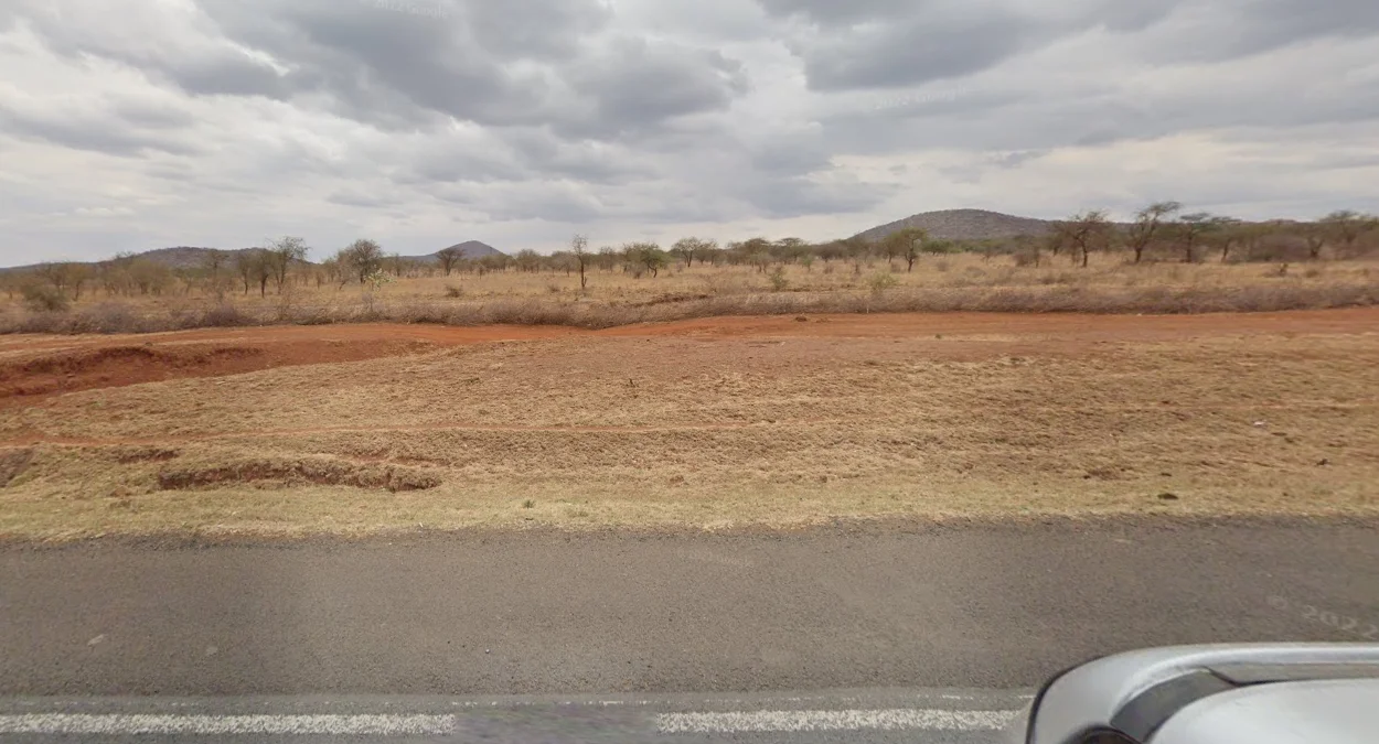 A109公路橙色泥土