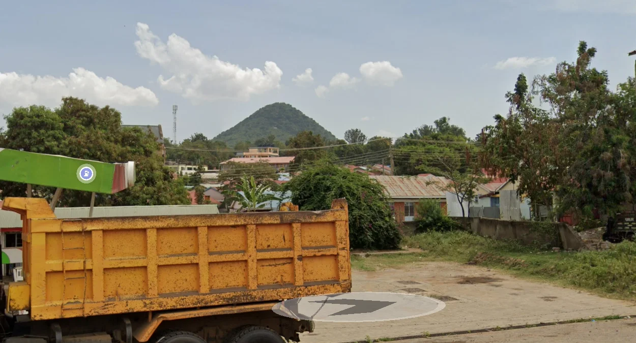 霍馬灣突出山丘