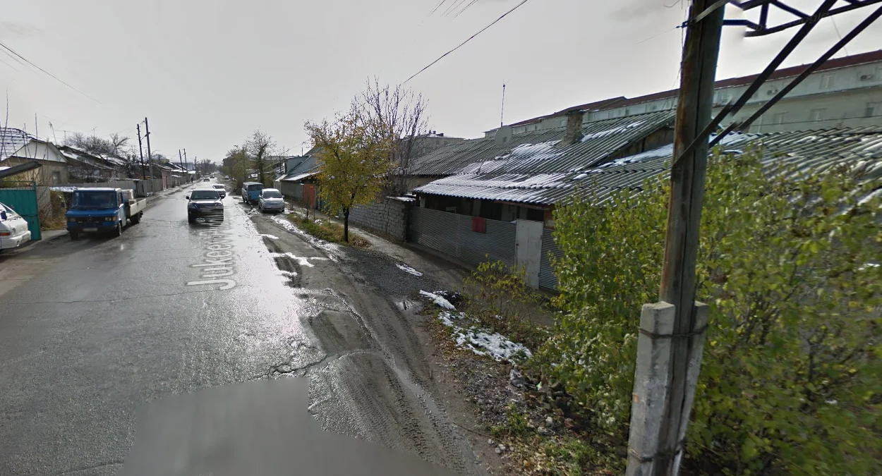 比什凱克市區的積雪景觀