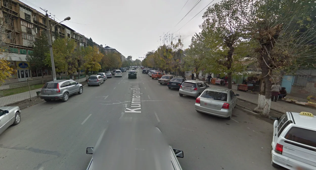 奧什：南部後視鏡視角