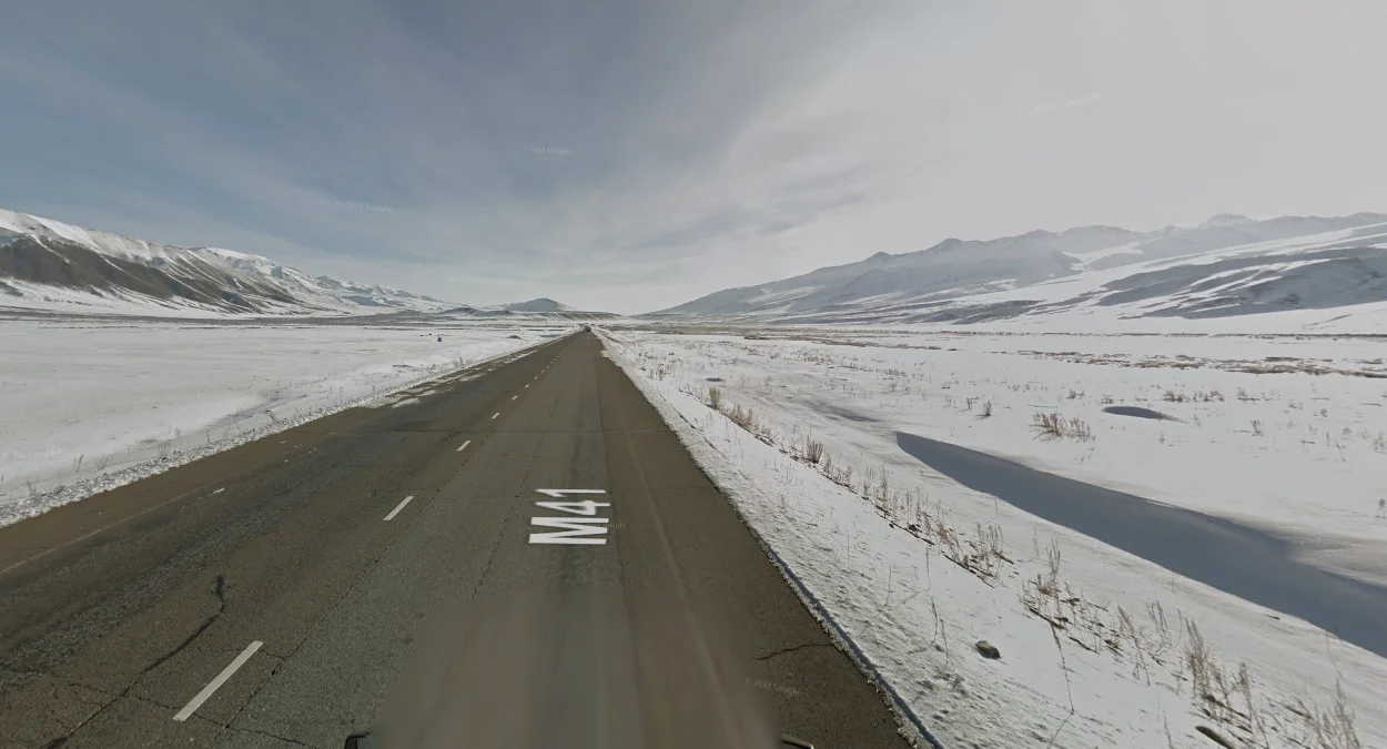 路面以外的廣泛積雪