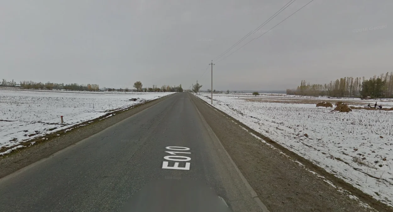 烏茲根西北部的陰天與積雪