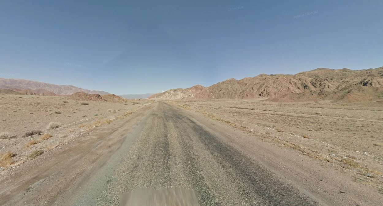 巴雷克奇以南的極度乾燥地貌