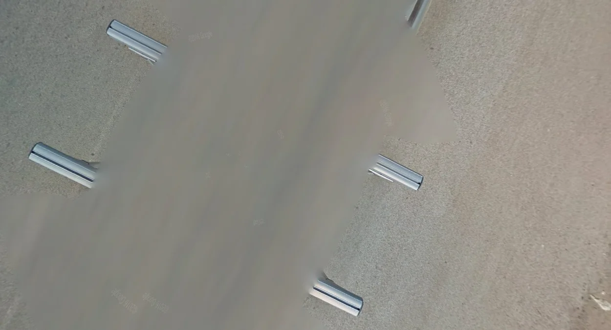 帶有車頂架的銀色街景車