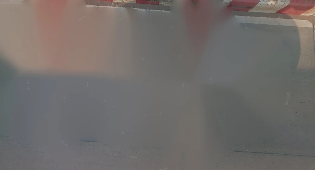 永珍：無街景車輛可見