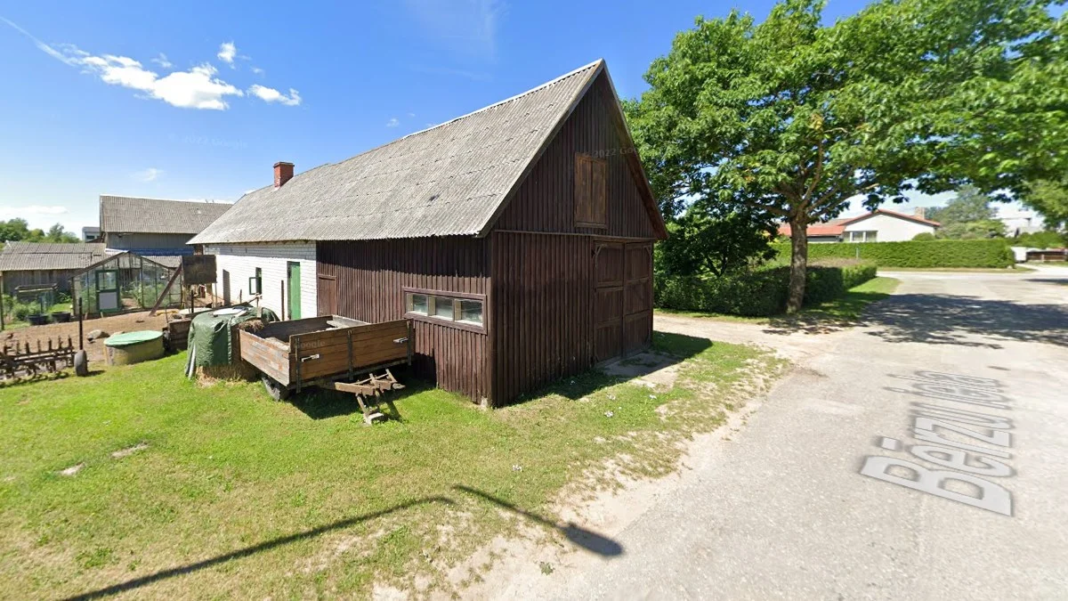 木材與白磚建築風格