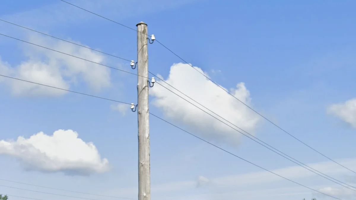 鉤狀絕緣體電線桿頂