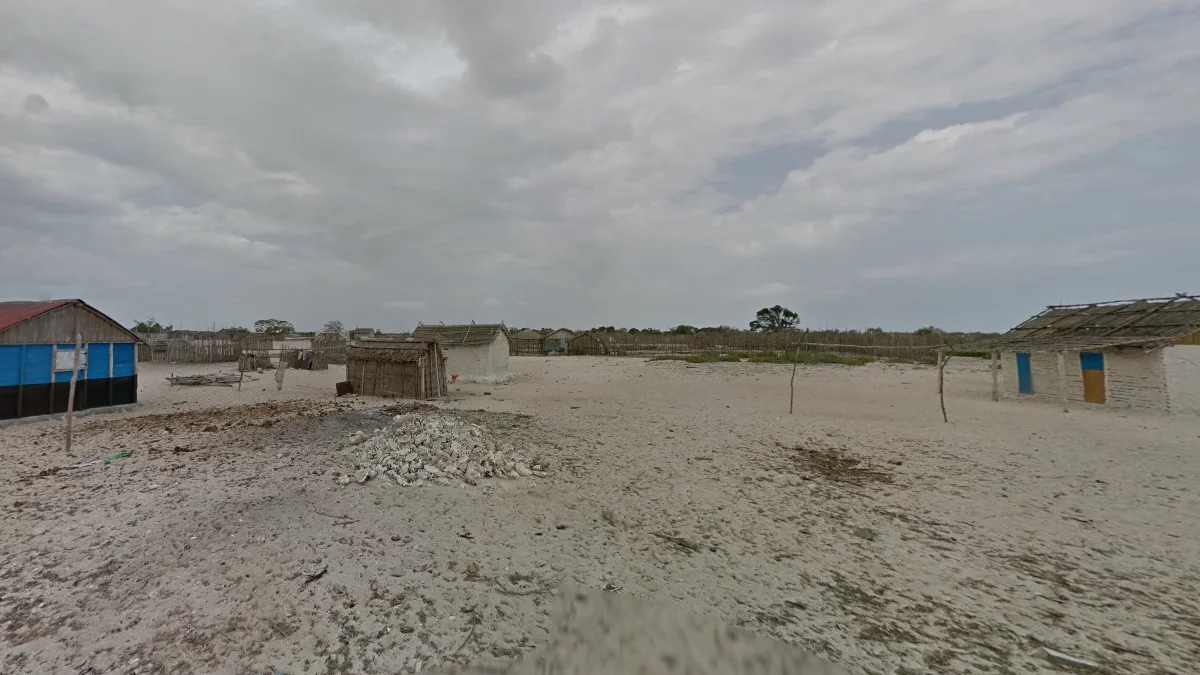 Andavadoaka南部無人海濱村