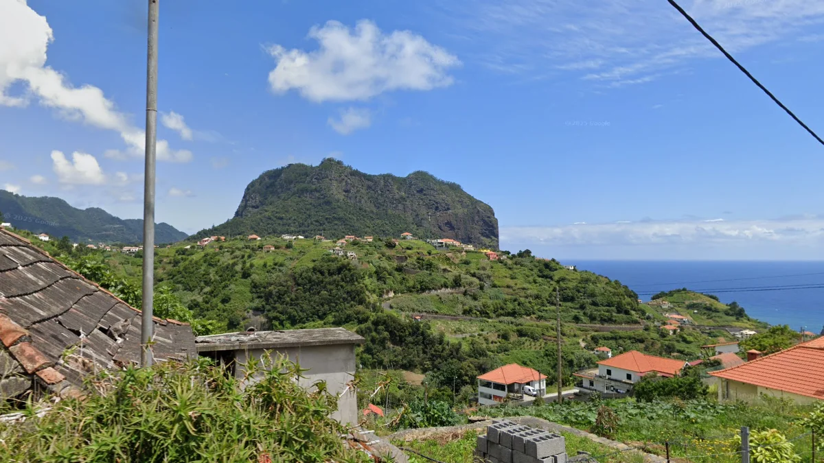 Penha d'Águia孤立山丘