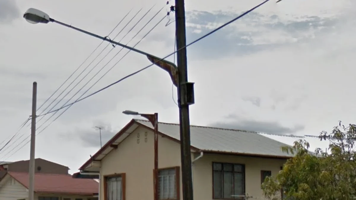 沙撈越迴力鏢形燈柱