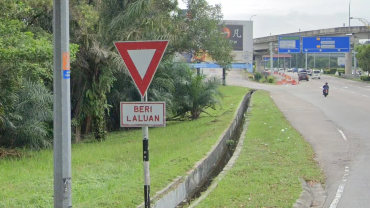 BERHENTI/BERI LALUAN標誌