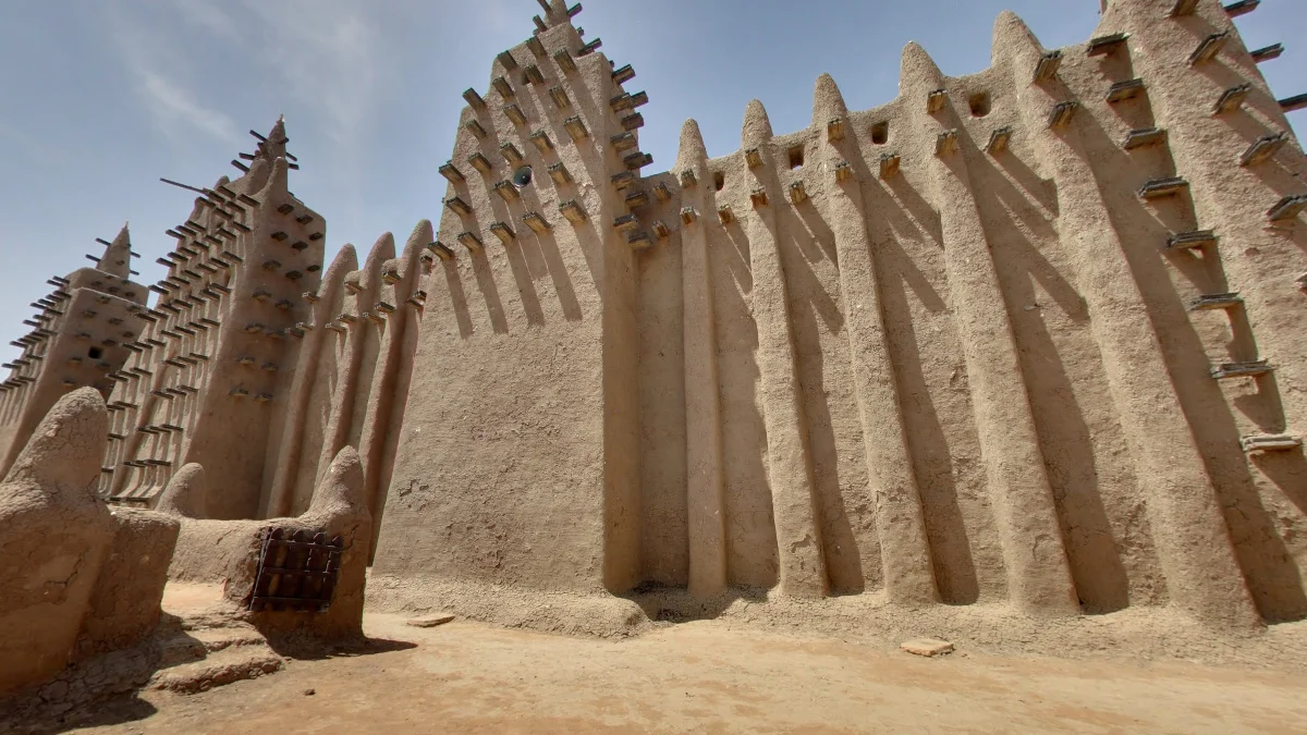 泥磚與木棍裝飾的清真寺