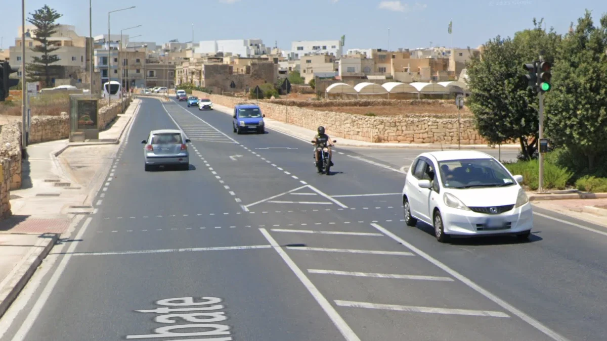 馬爾他靠左行駛