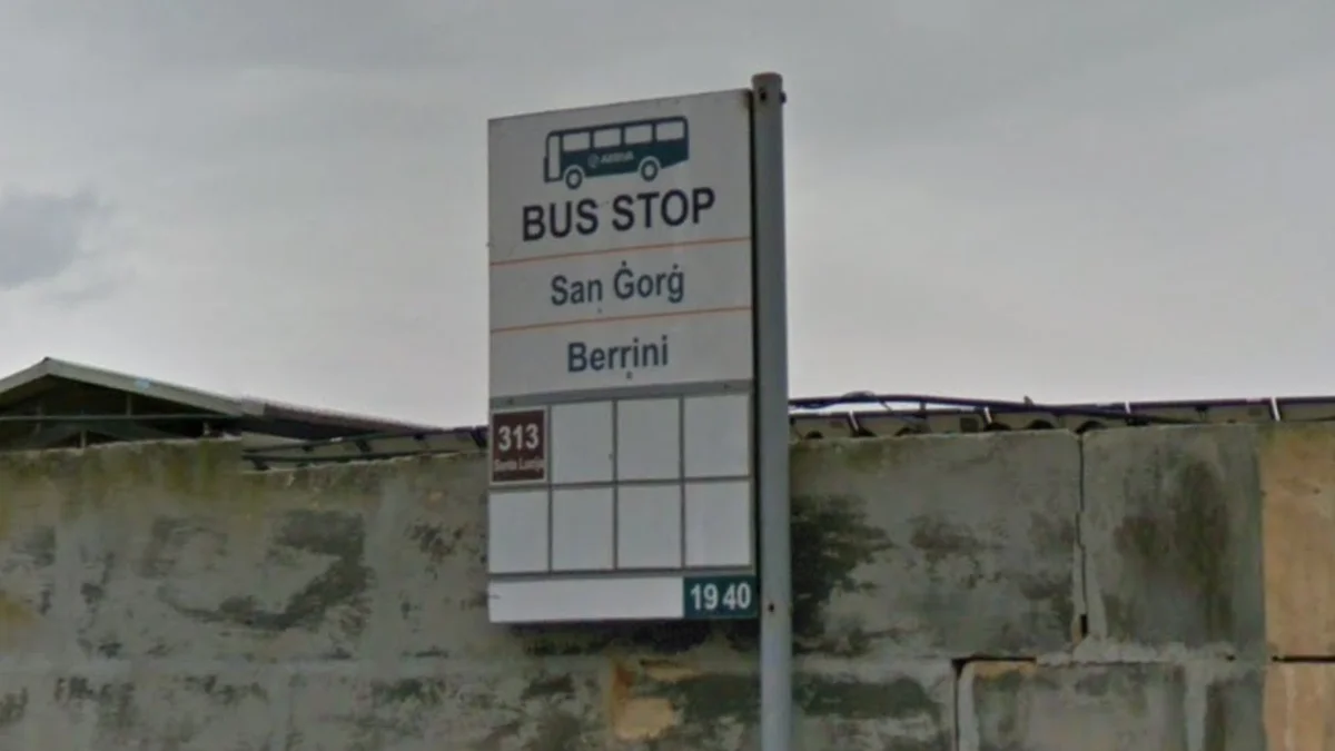 戈佐島300號開頭的公車路線