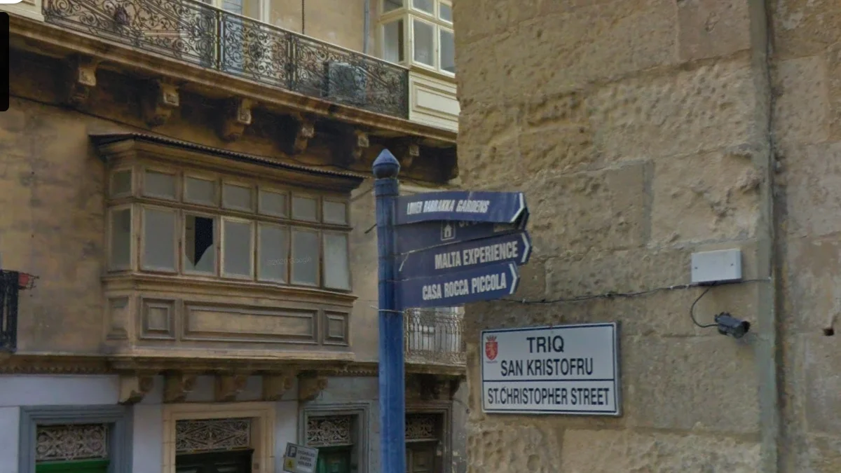 瓦萊塔獨有的藍色標誌