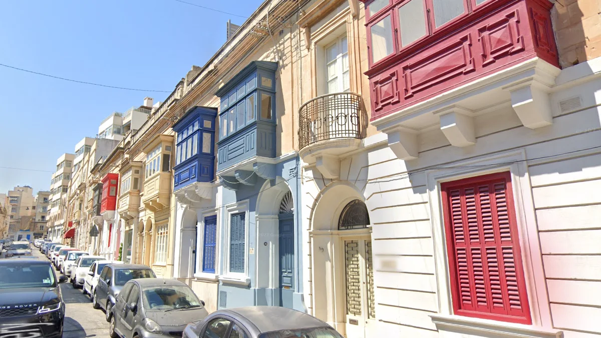 馬爾他傳統的帶頂陽台