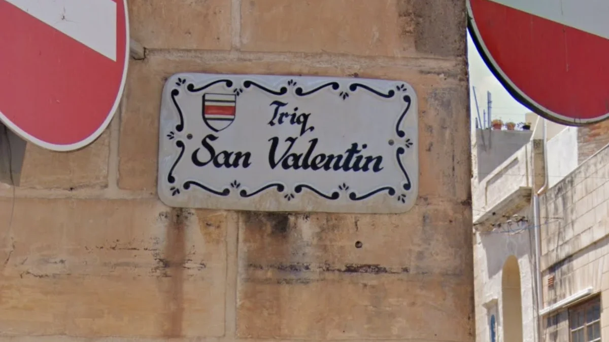 路標上的馬爾他語「triq」