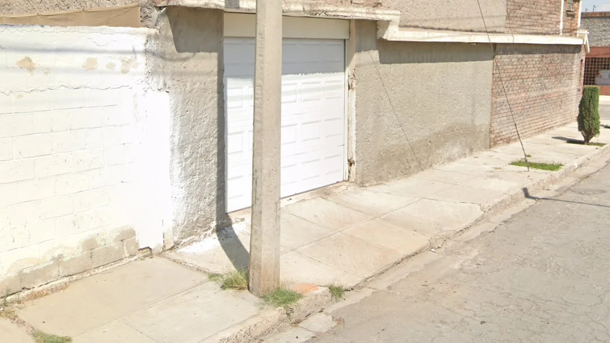 墨西哥八角形電線桿