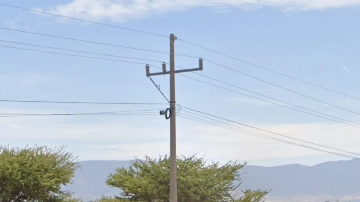 杜蘭戈州單支撐樑電線桿