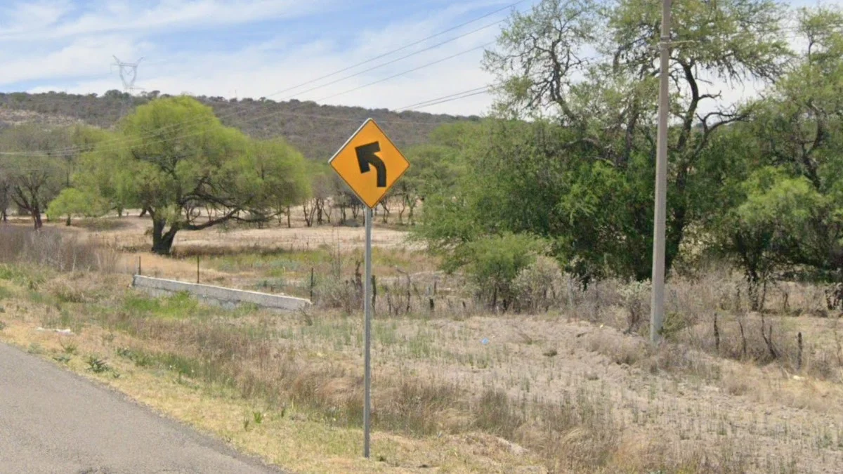 墨西哥標誌上粗大的箭頭