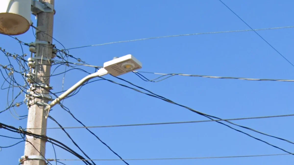 馬塔莫羅斯環形燈泡路燈