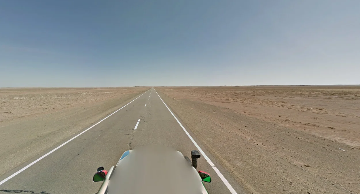 喬爾公路：大部分為沙漠景觀