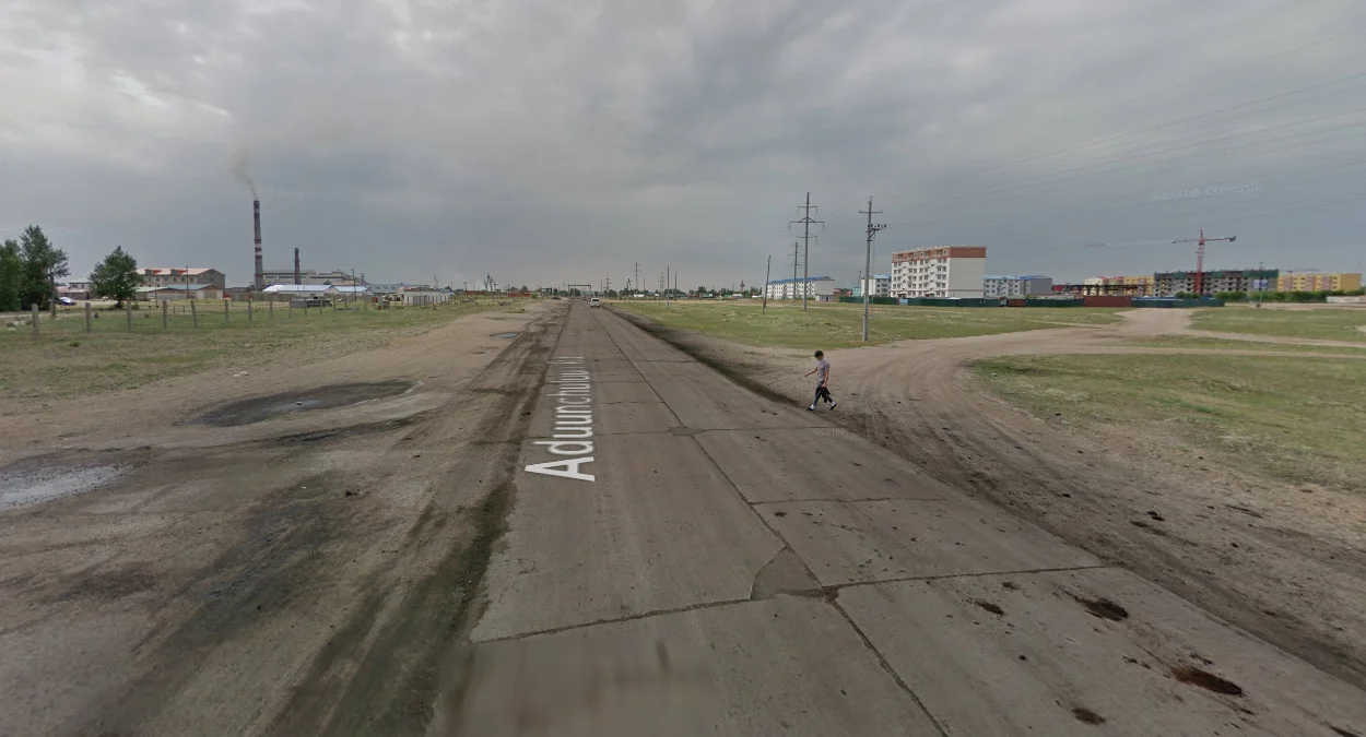 喬巴山：多條混凝土道路