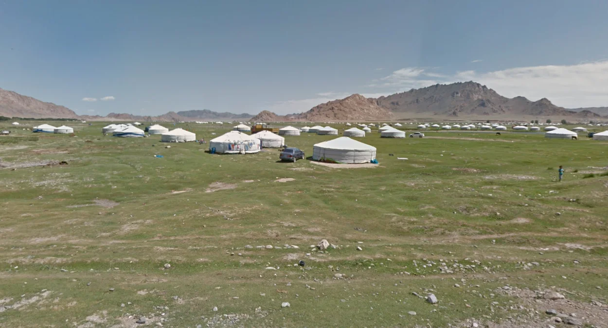 蒙古傳統的白色圓形蒙古包