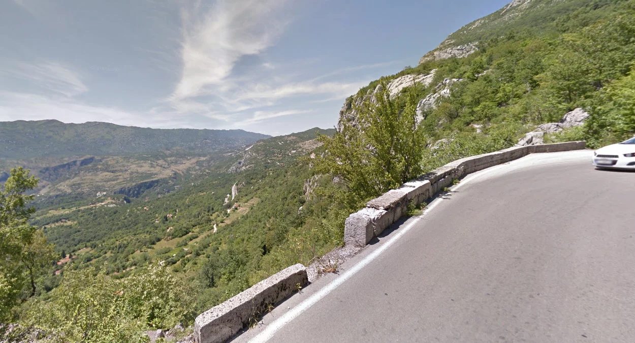 多山地形與道路特色