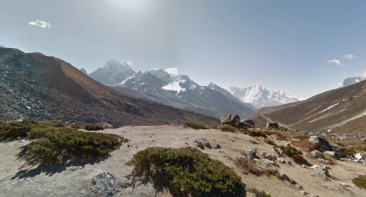 北方托布切峰清晰視野