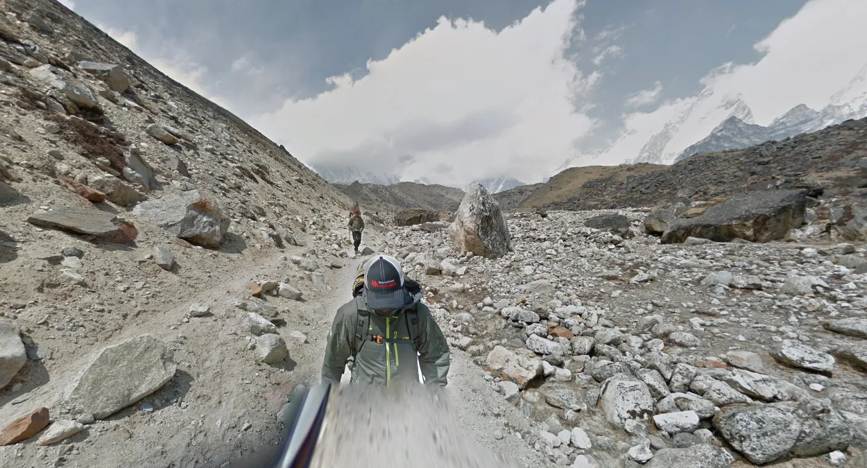 珠峰前東北偏北貧瘠小徑