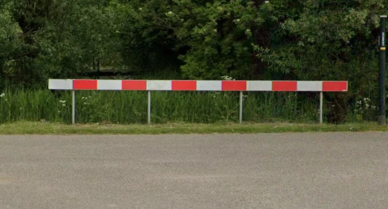 荷蘭鄉村獨特條紋護欄