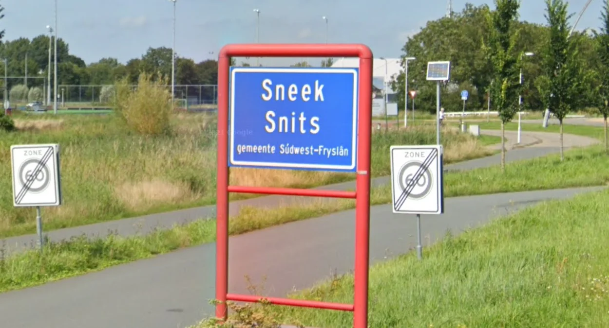 弗里斯蘭省雙語城鎮名稱