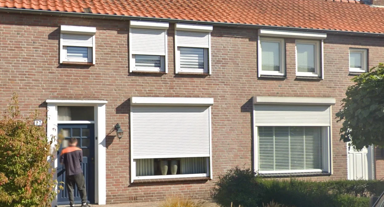 荷蘭南部常見捲簾窗