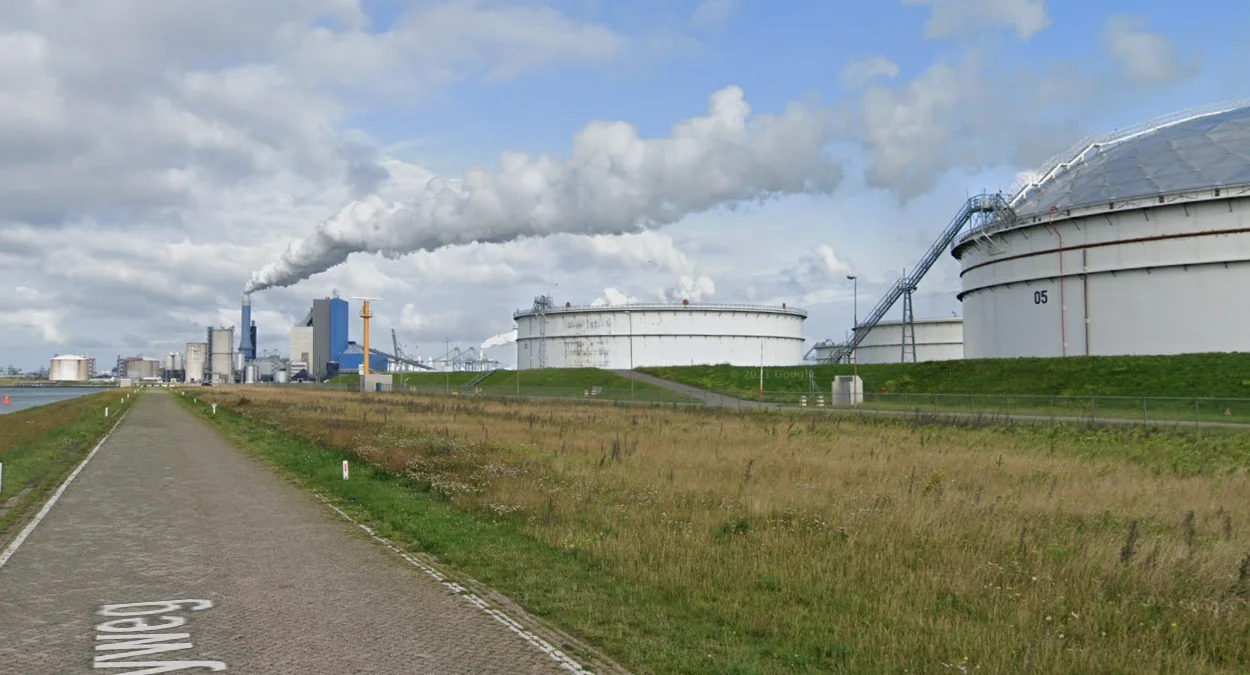 鹿特丹港工業活動與儲罐