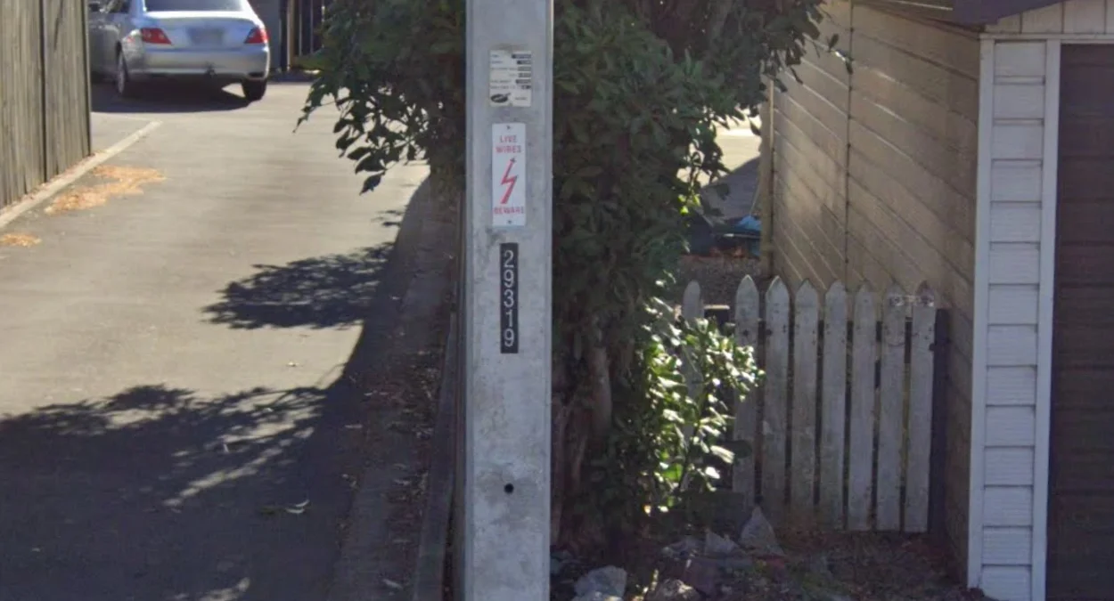 西海岸五位數黑色垂直貼紙