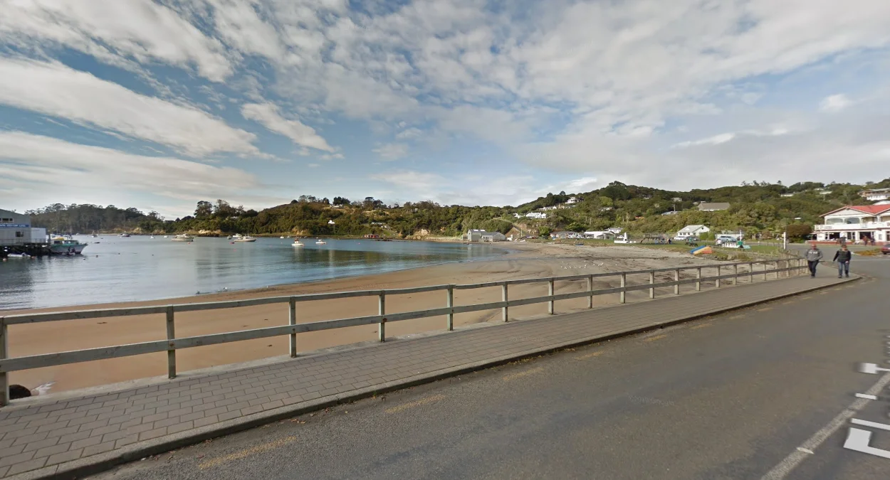 斯圖爾特島奧班小船港灣